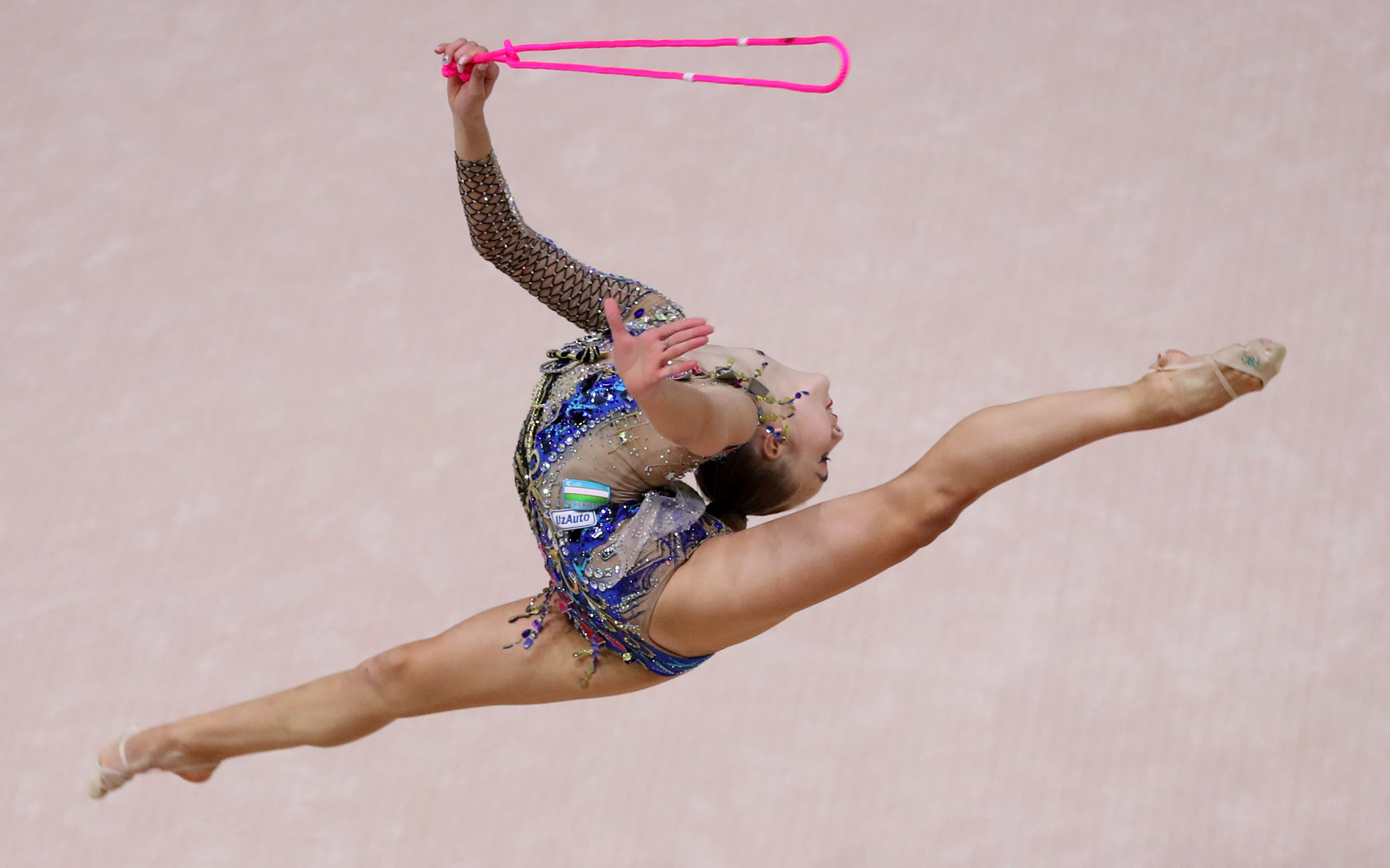 Exercise with a rope. Natalya Usova (Uzbekistan)